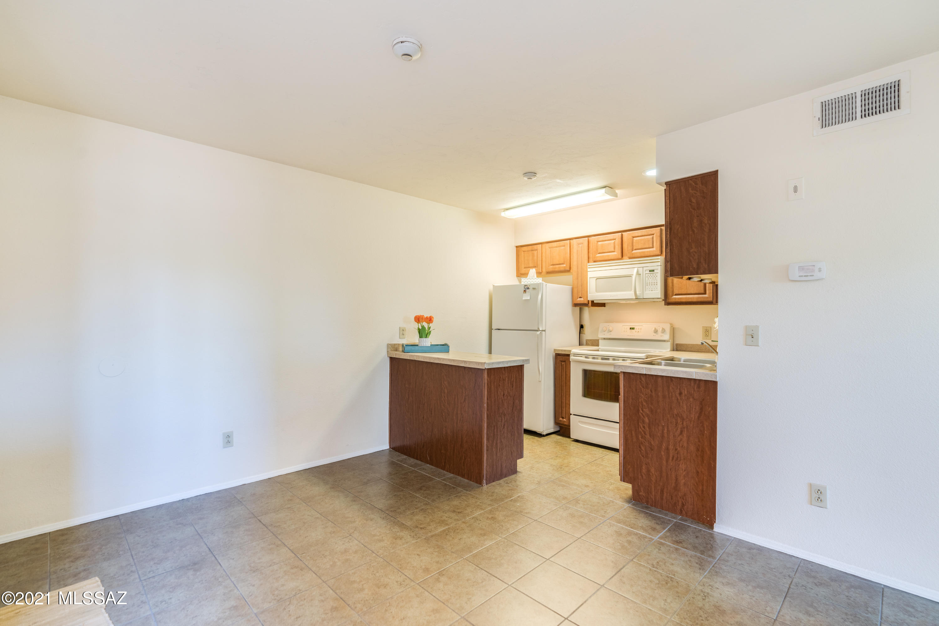 Casa Club Condominium - Residential
