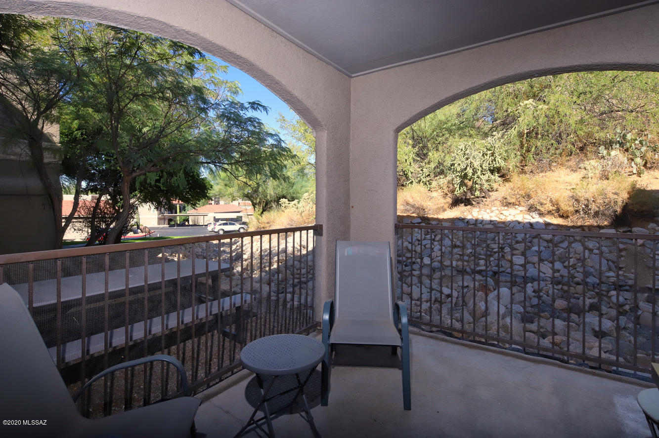 The Boulders at La Reserve Condominiums - Residential