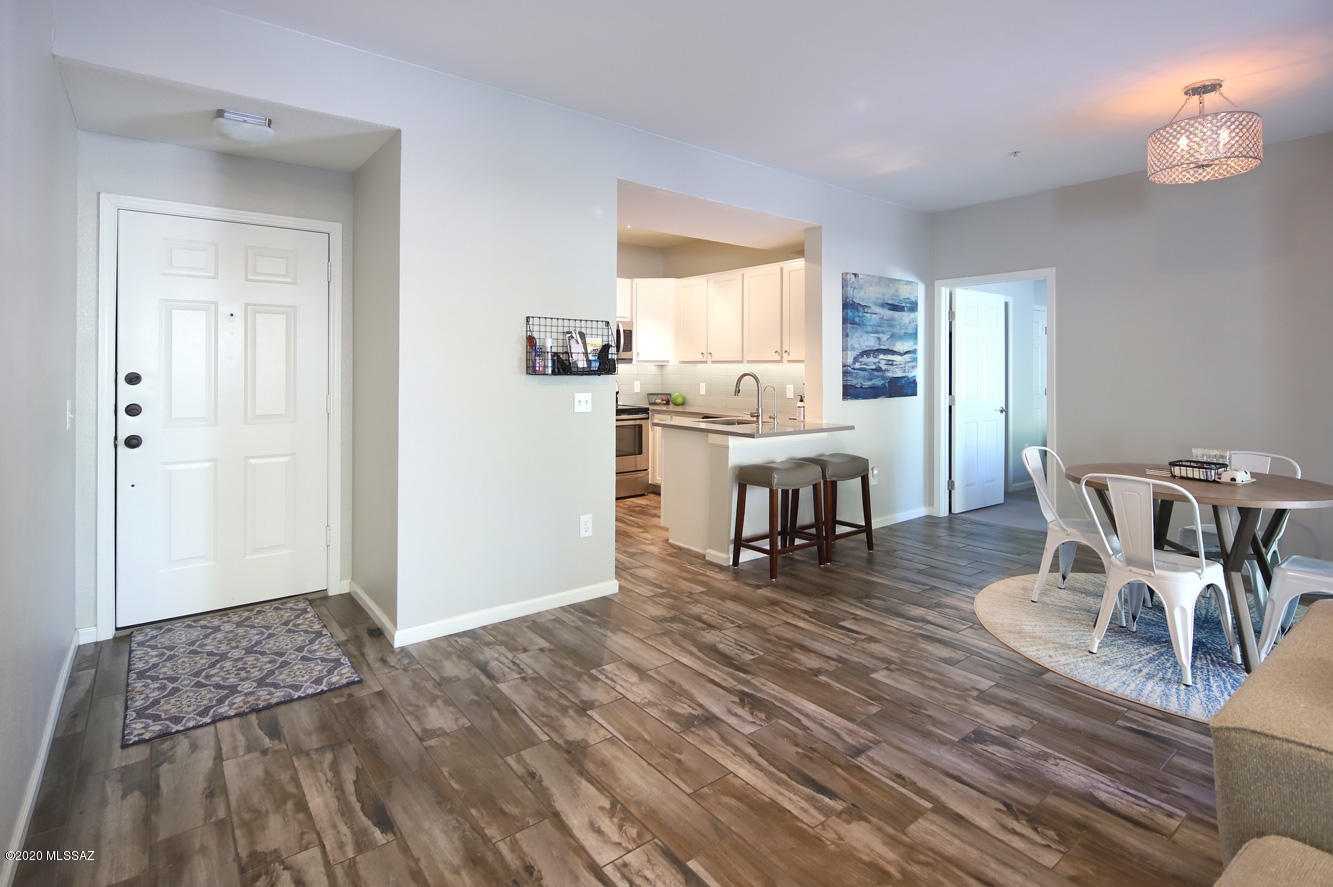 The Boulders at La Reserve Condominiums - Residential