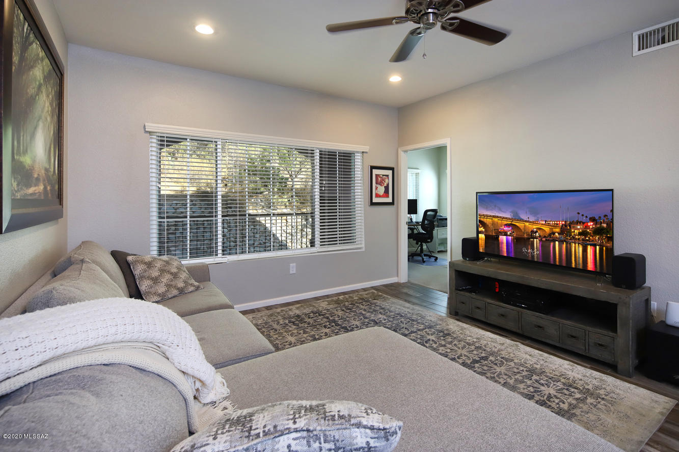 The Boulders at La Reserve Condominiums - Residential