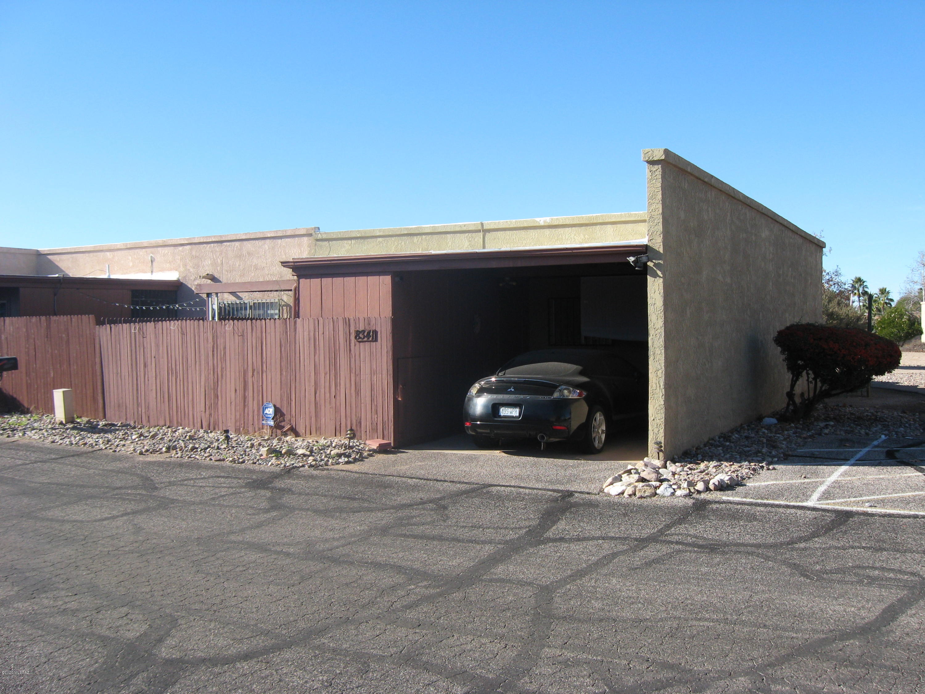 Spanish Meadows Twnhss (1-105) - Residential