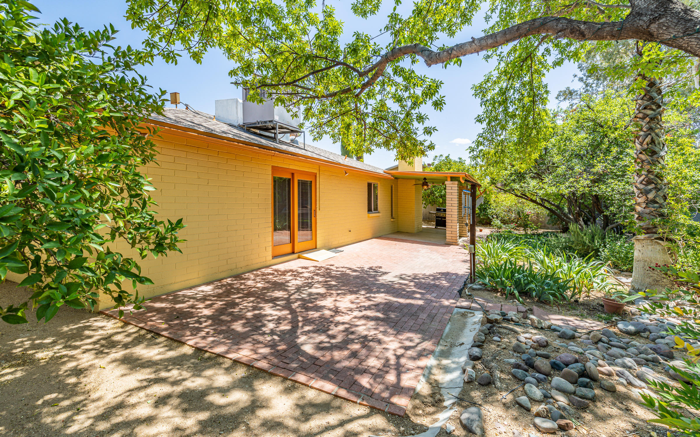 Rolling Hills - Residential