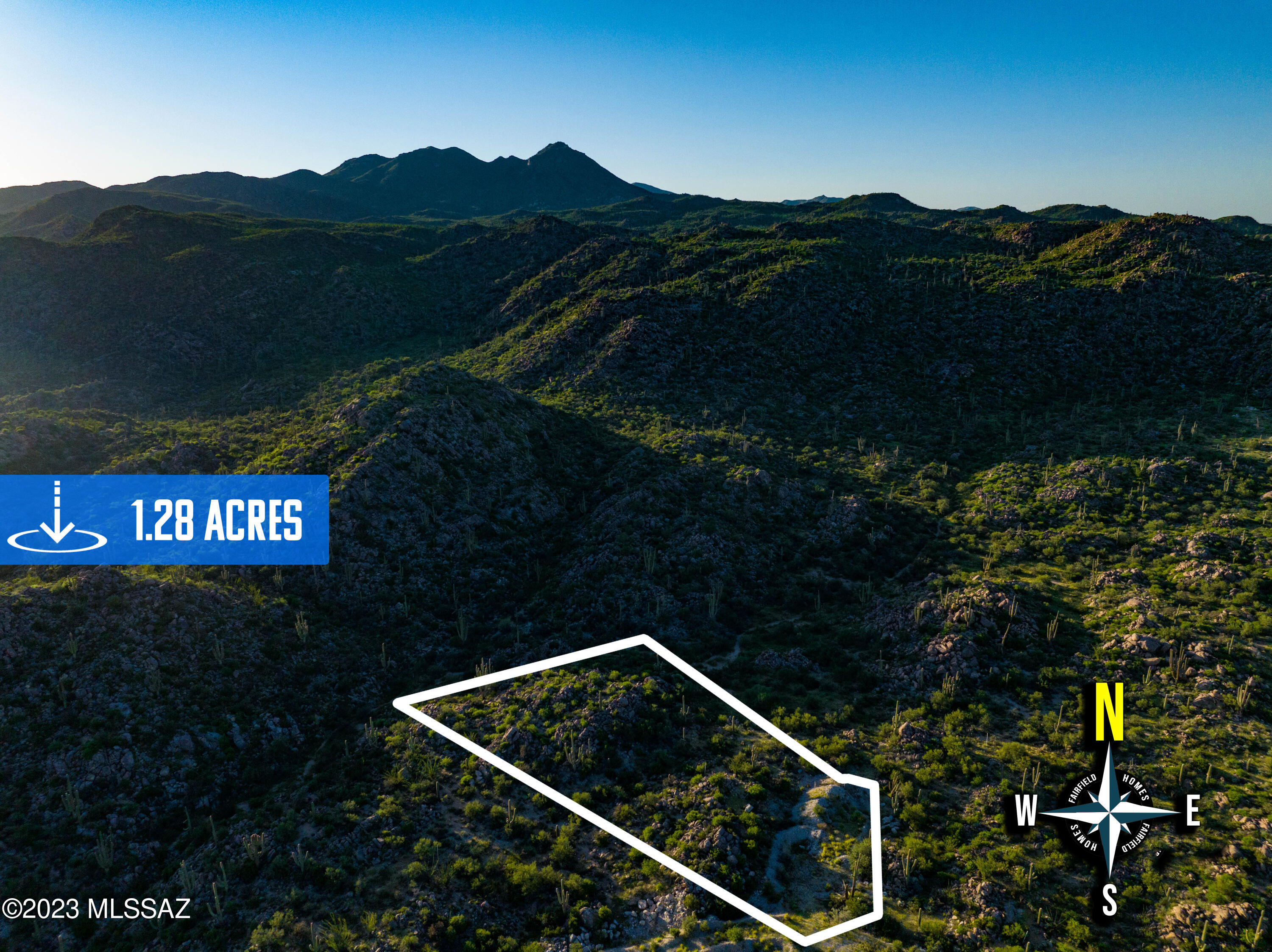 Imagine owning a canvas adorned with the most breathtaking frames nature can offer - expansive vistas of Southern Arizona's enchanting landscapes, the majestic Catalina & Tortolita mountains, majestic saguaros and rock formations. Our hand-picked lots have been meticulously chosen for their unbeatable views, eagerly awaiting the creation of a home that will seamlessly blend with this painted natural wonder.

ONEOak, is a seasoned custom builder, poised to bring your vision to life with a home tailored precisely to your desires. Expect nothing less than the finest in craftsmanship, premium materials, luxurious amenities, and exquisite finishes, all framed by uninterrupted views from every window.
ONEOak works with the best architects that the SouthWest has to offer. **Please note that these lots are builder owned and will be sold ONLY using builder contract. No SPDS / No CLUE Report will be provided.