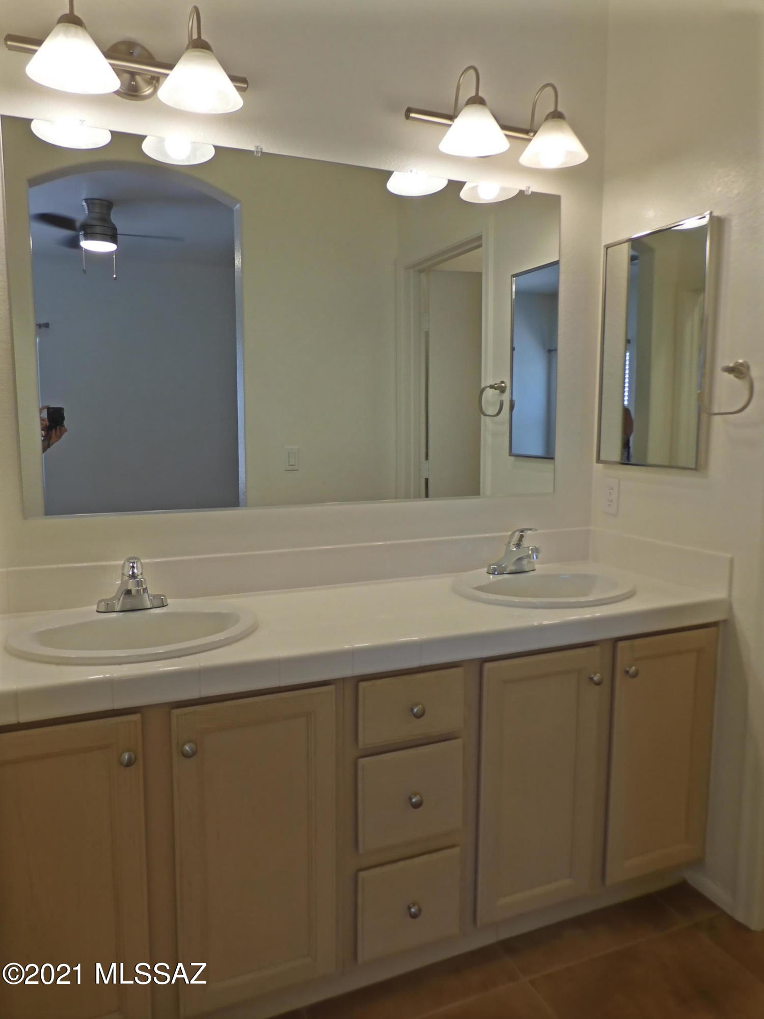 Silver Pass PH. III (396-469) - Residential Lease