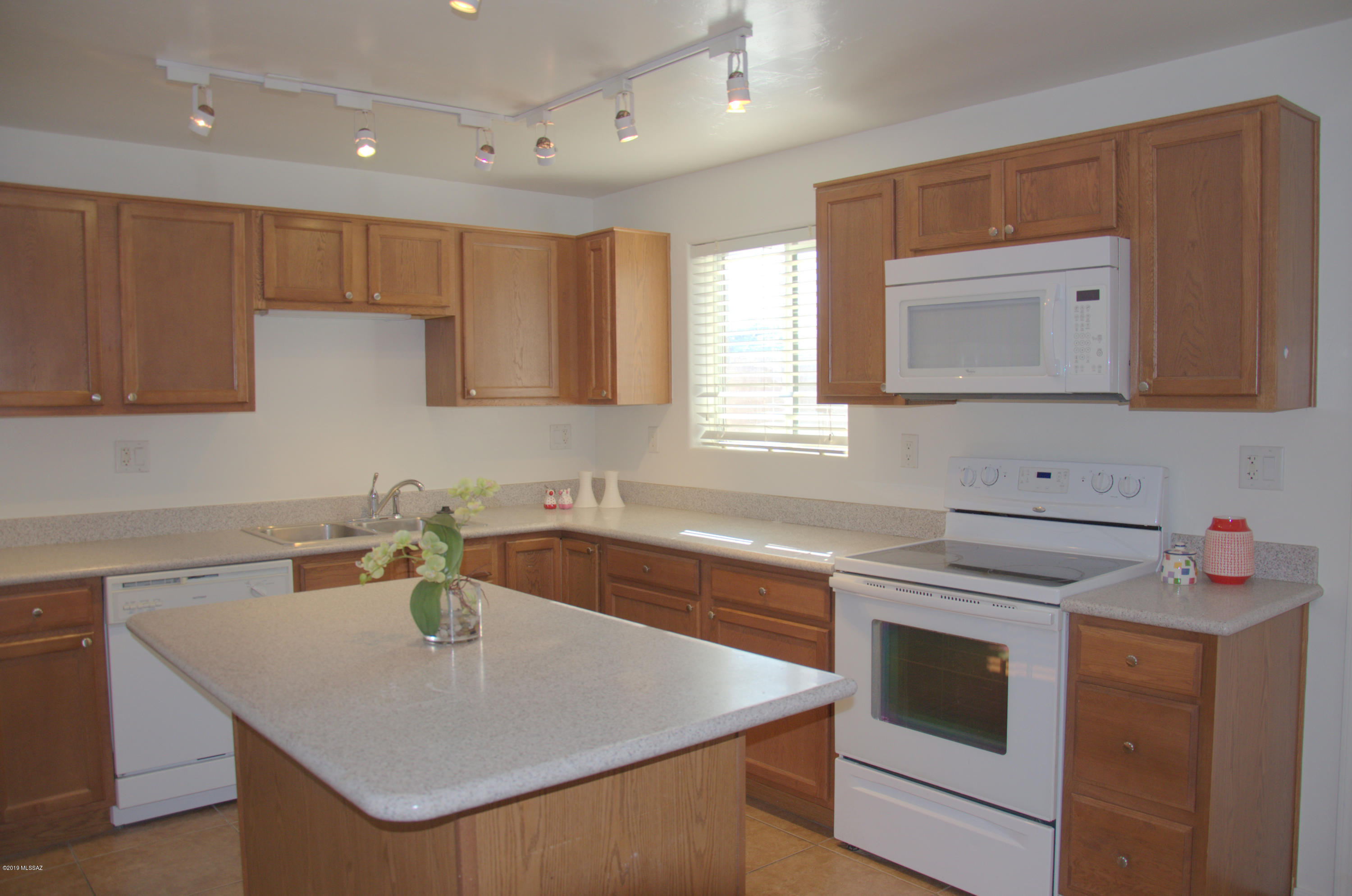 Villa Venice Condos - Residential
