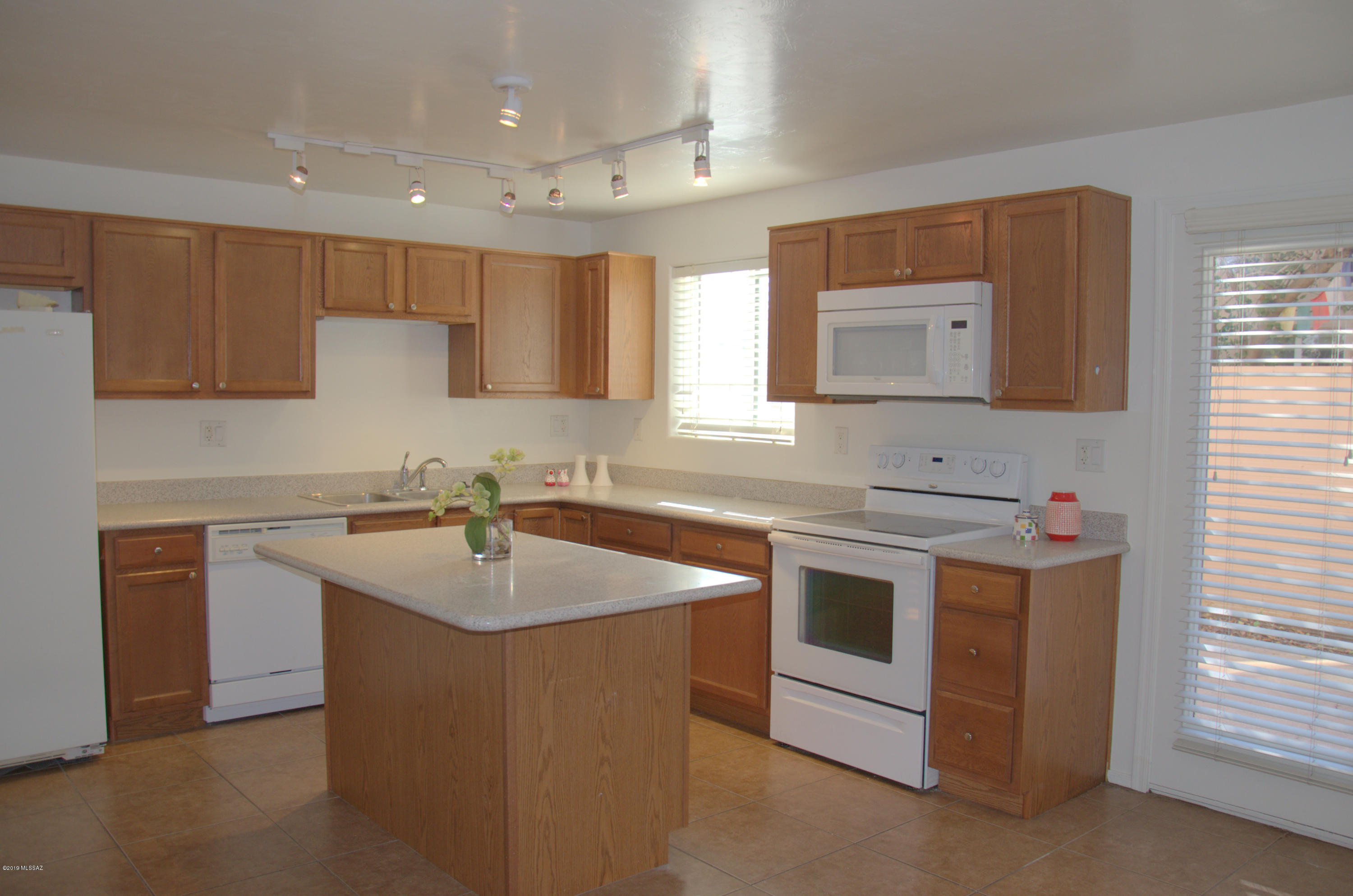 Villa Venice Condos - Residential