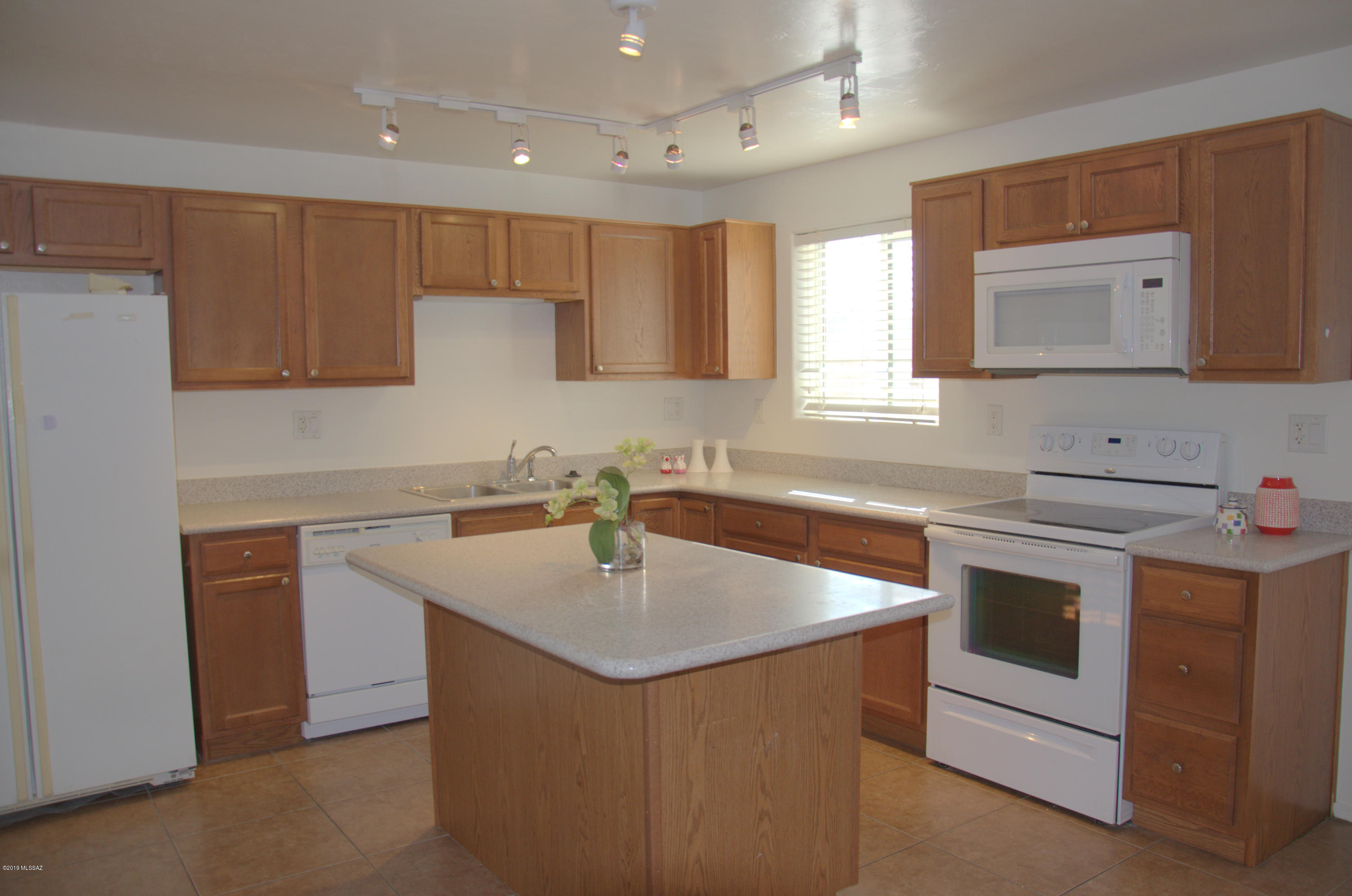 Villa Venice Condos - Residential