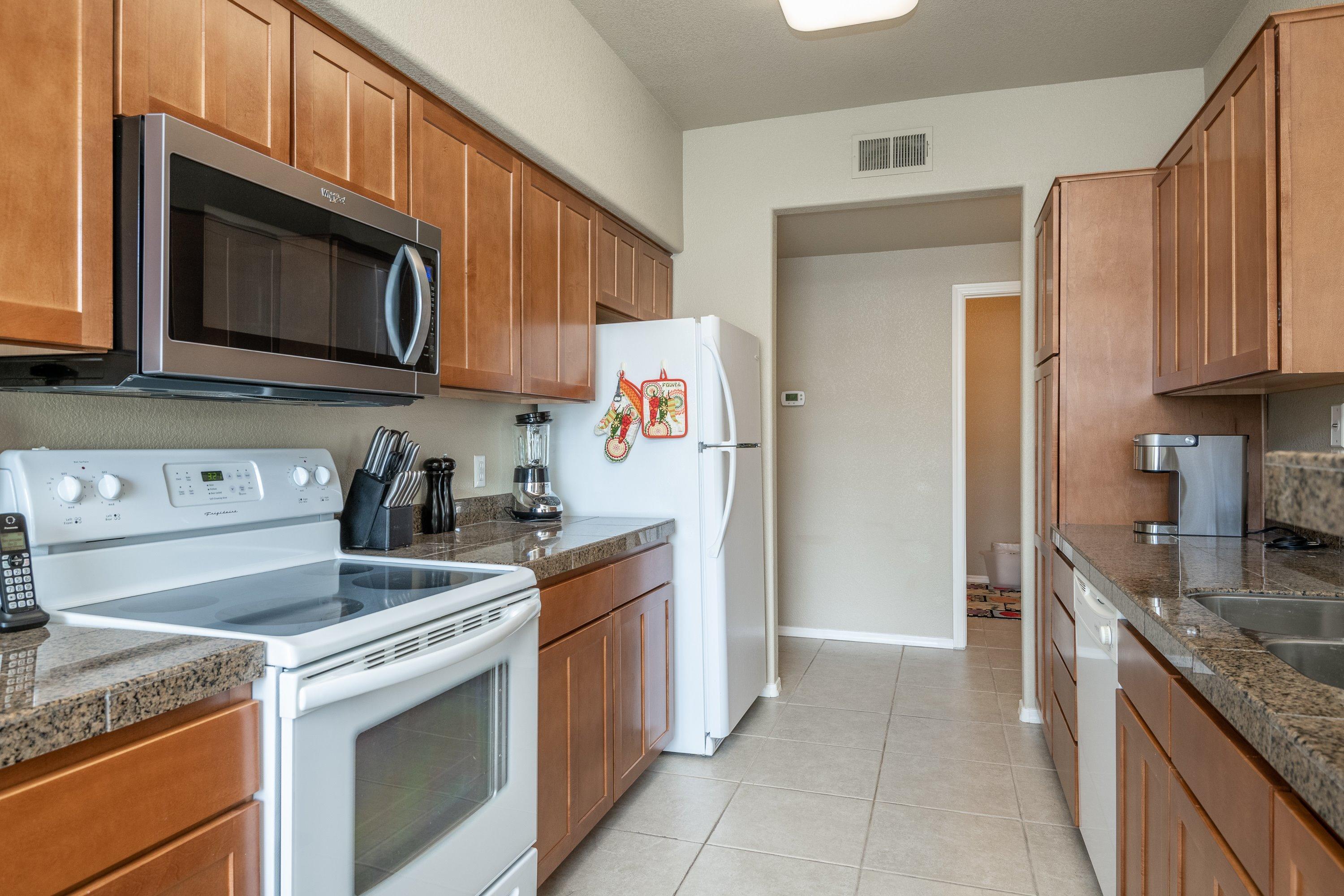 Pinnacle Canyon Condominium - Residential