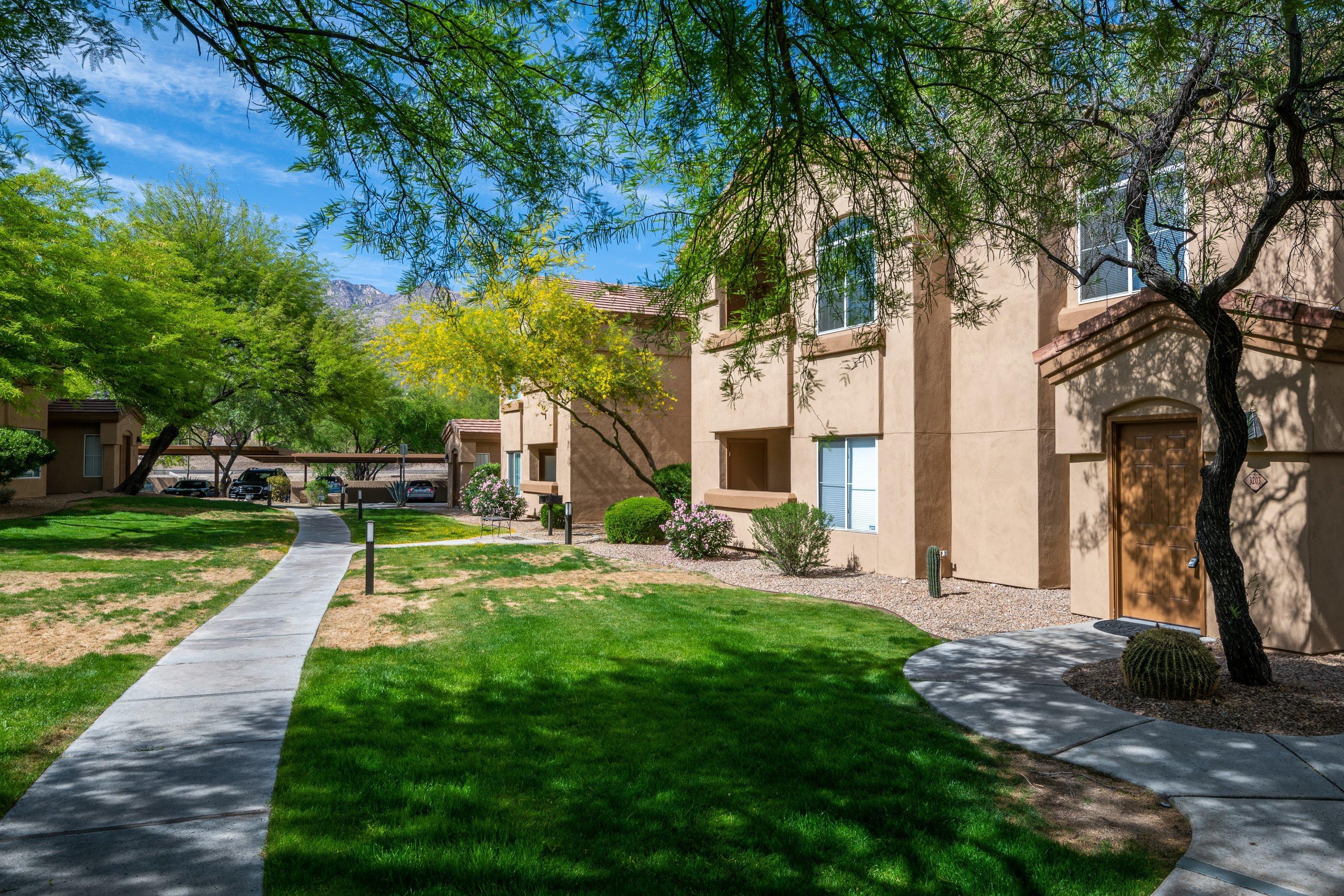 Pinnacle Canyon Condominium - Residential