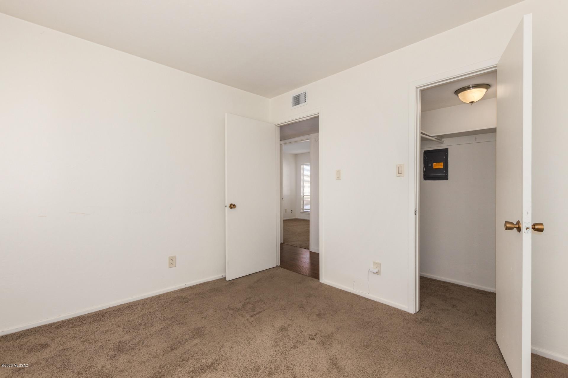 Las Colinas Condominiums - Residential