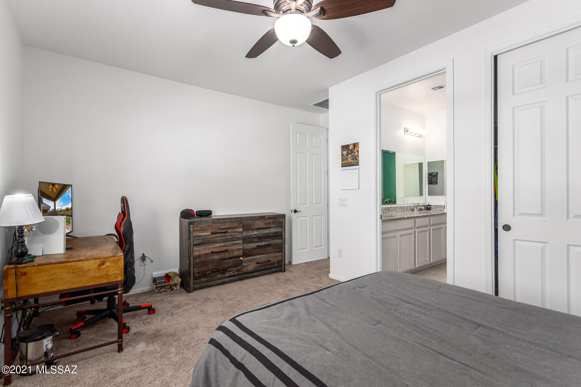 Linda Vista 18 - Residential