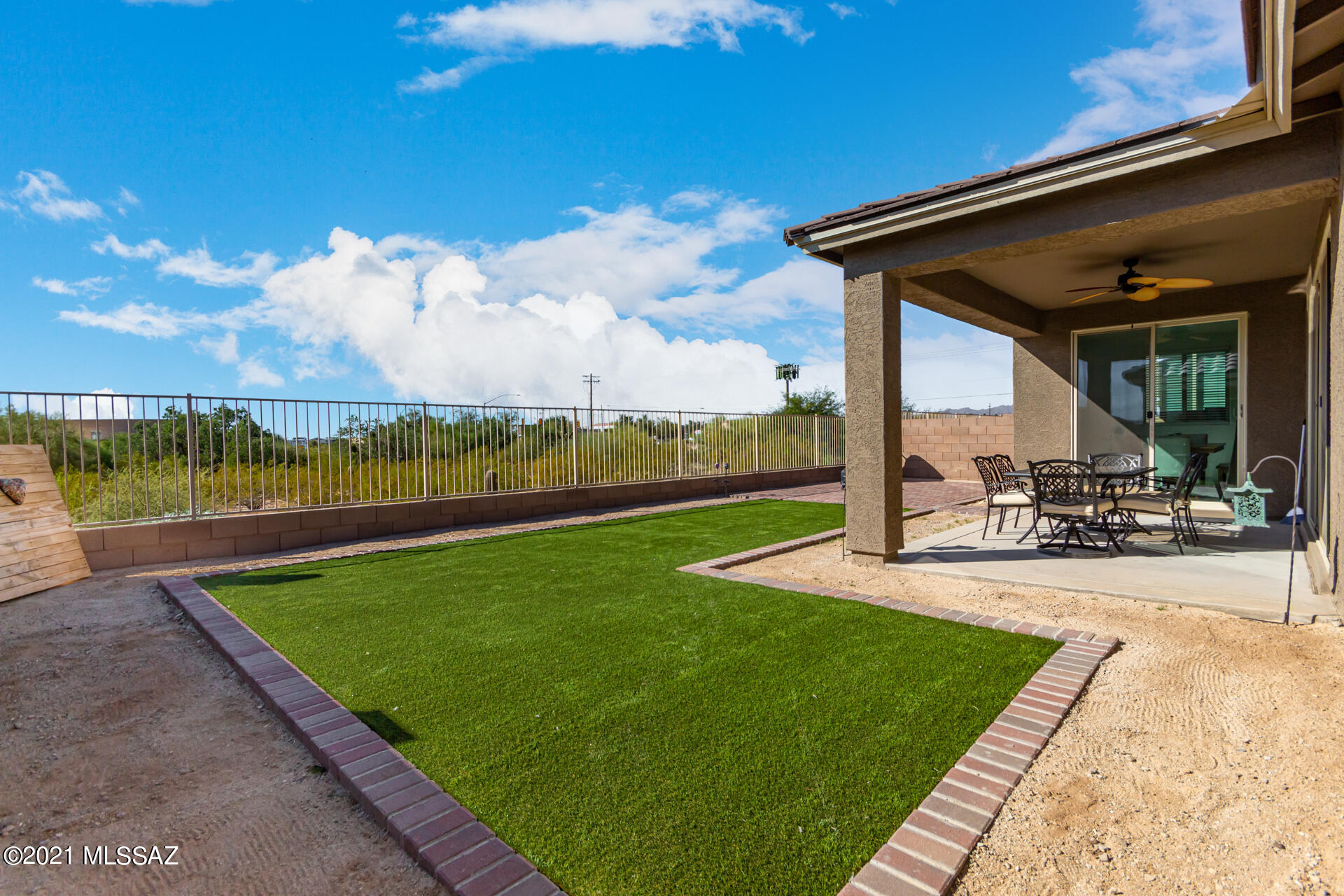 Linda Vista 18 - Residential