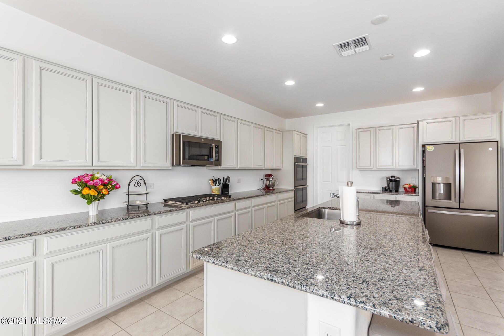 Linda Vista 18 - Residential
