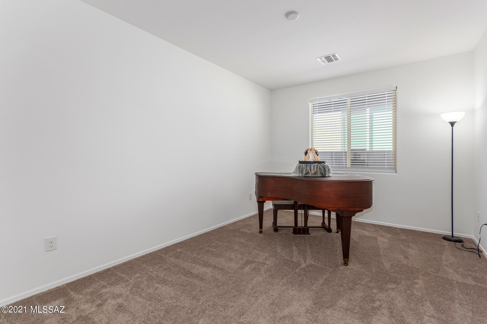 Linda Vista 18 - Residential