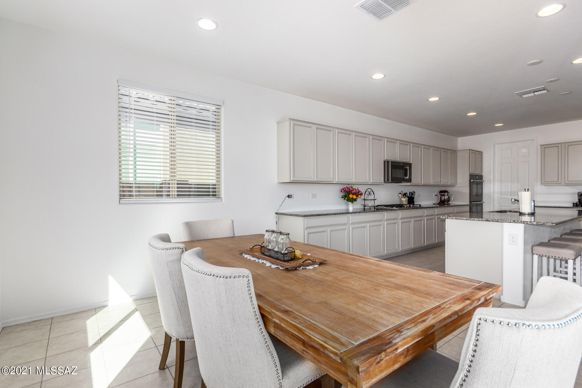 Linda Vista 18 - Residential