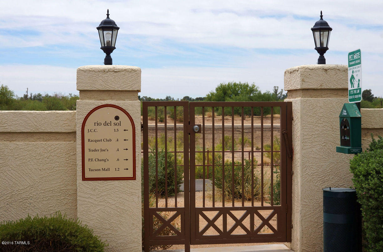 Village On Hacienda Del Sol - Residential
