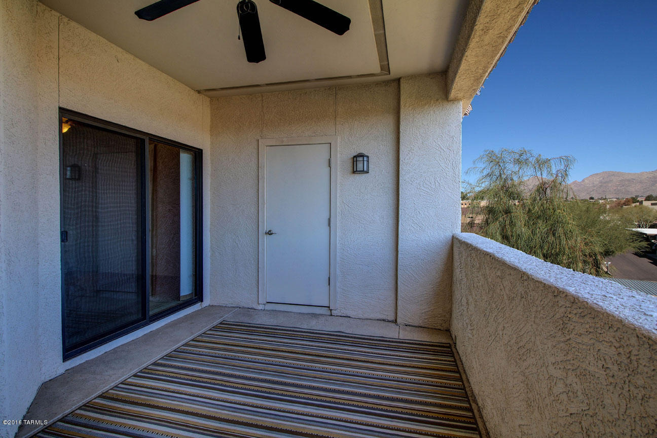 Village On Hacienda Del Sol - Residential