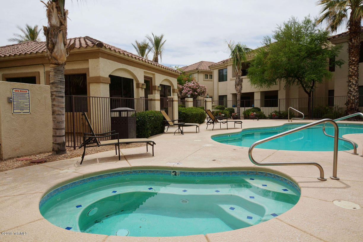Village On Hacienda Del Sol - Residential