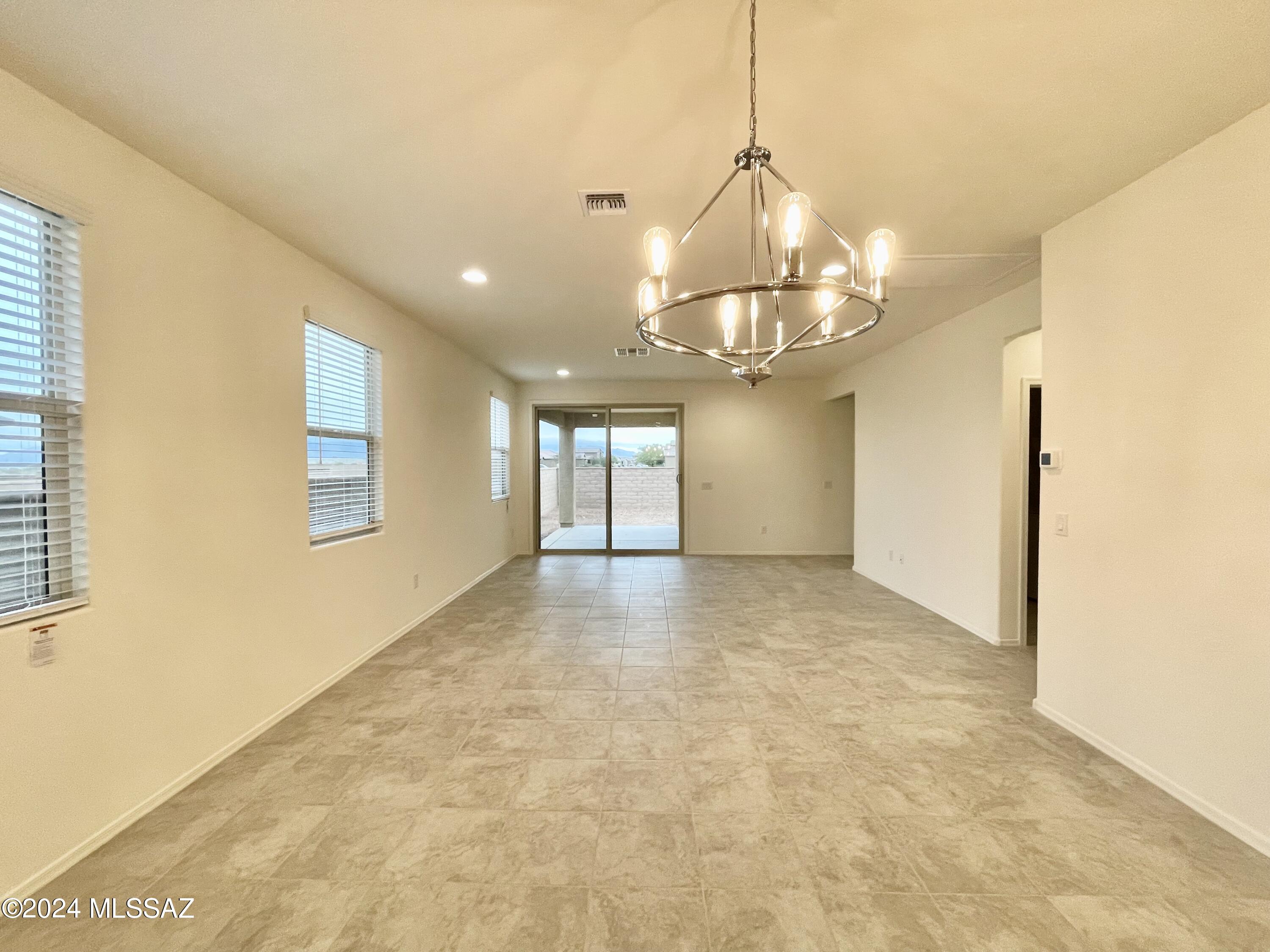 La Estancia De Tucson (1-330) - Residential Lease