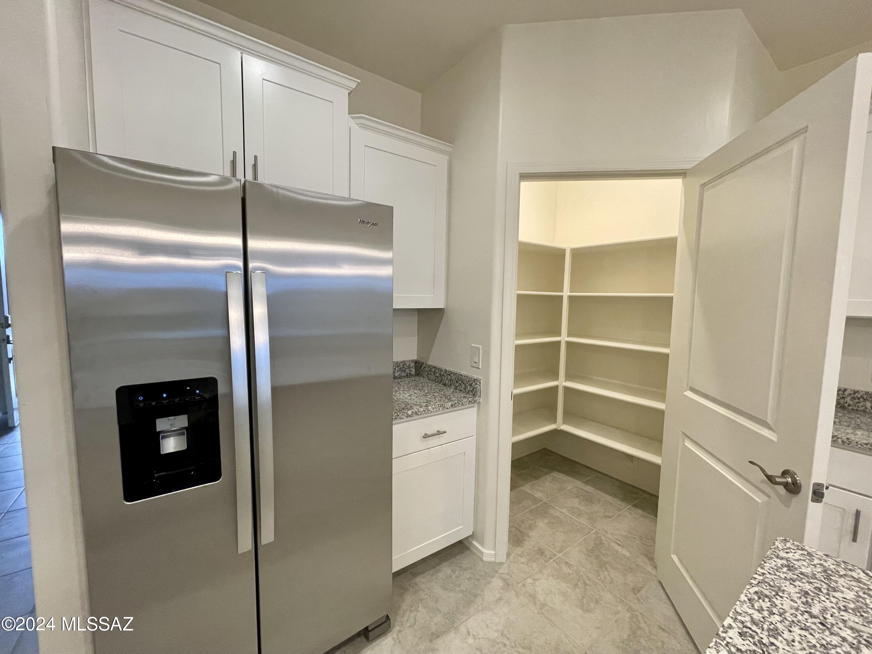 La Estancia De Tucson (1-330) - Residential Lease