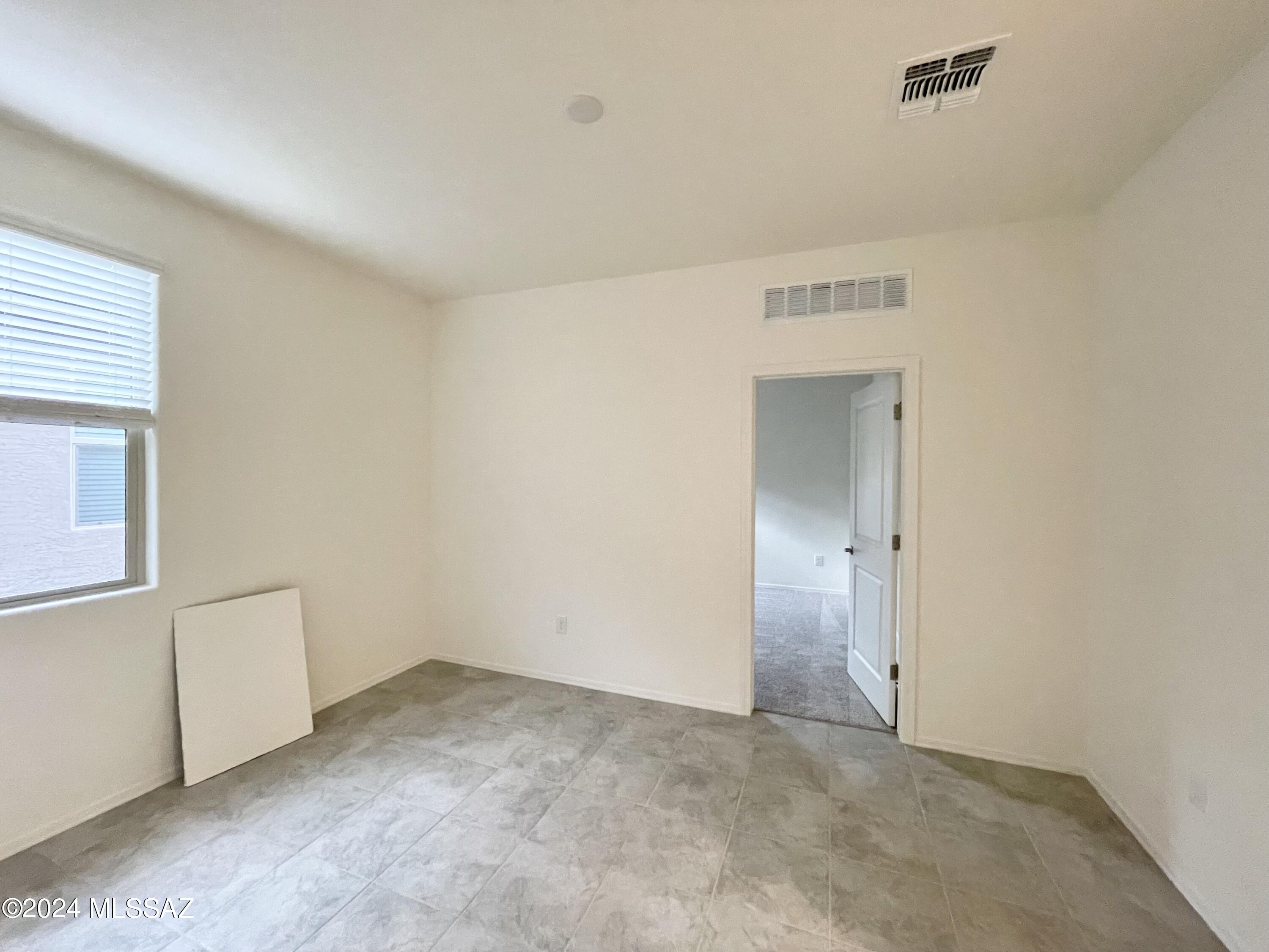 La Estancia De Tucson (1-330) - Residential Lease