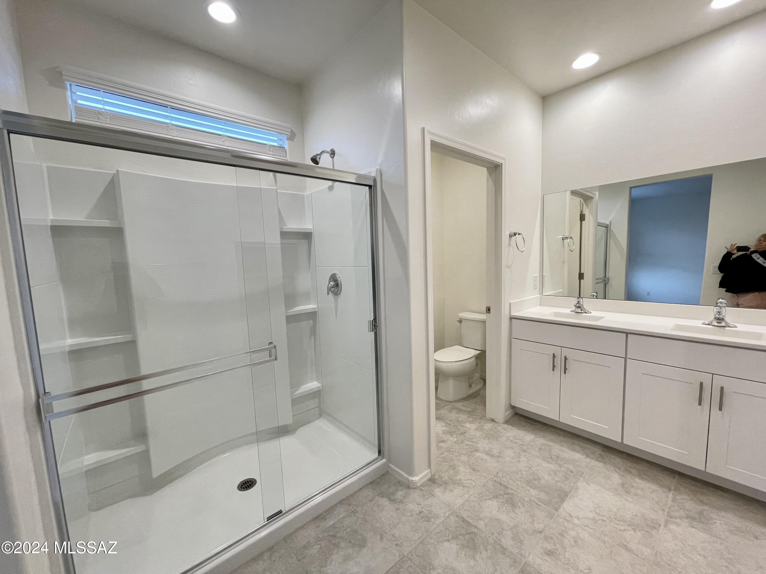 La Estancia De Tucson (1-330) - Residential Lease