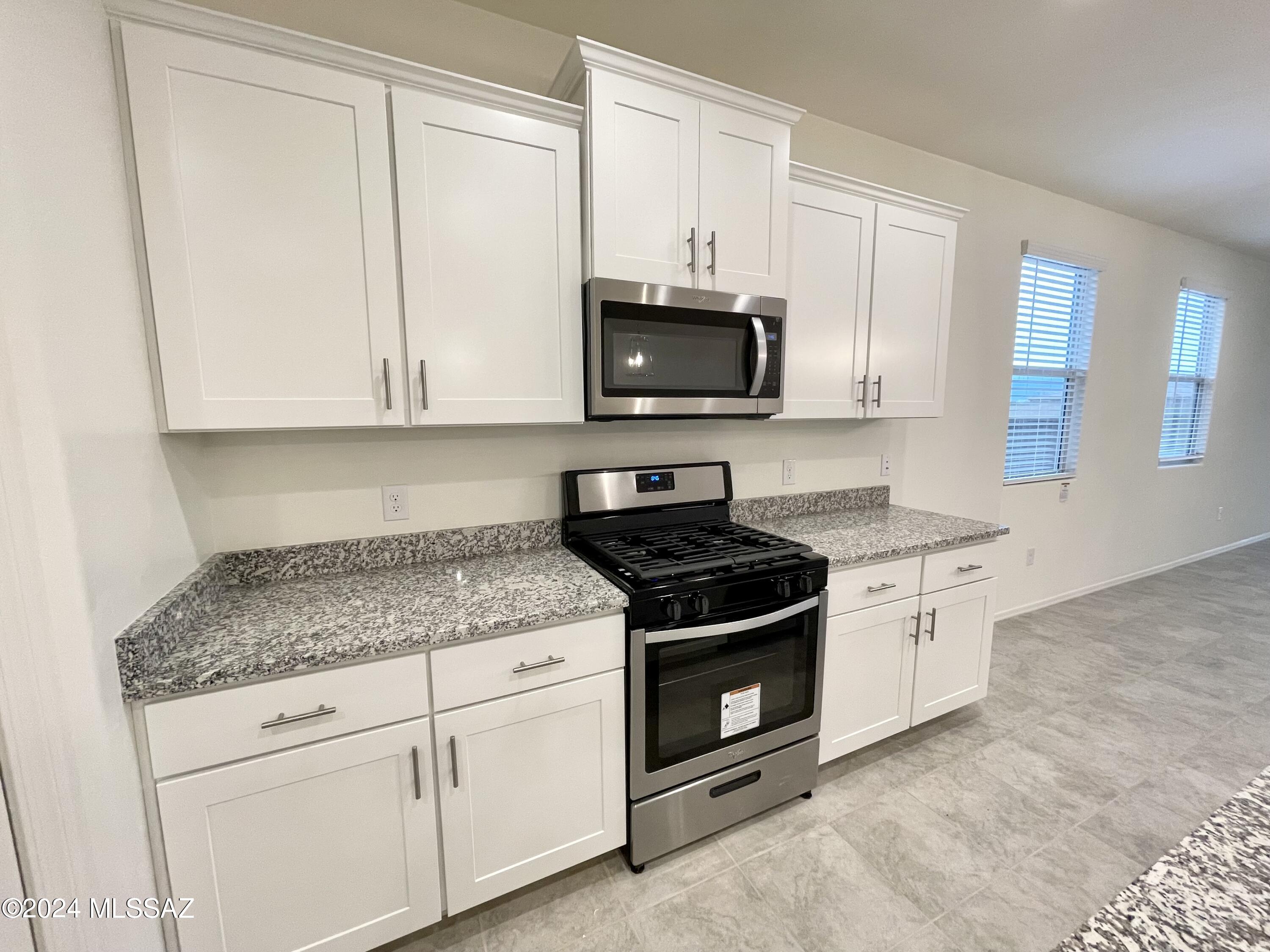 La Estancia De Tucson (1-330) - Residential Lease