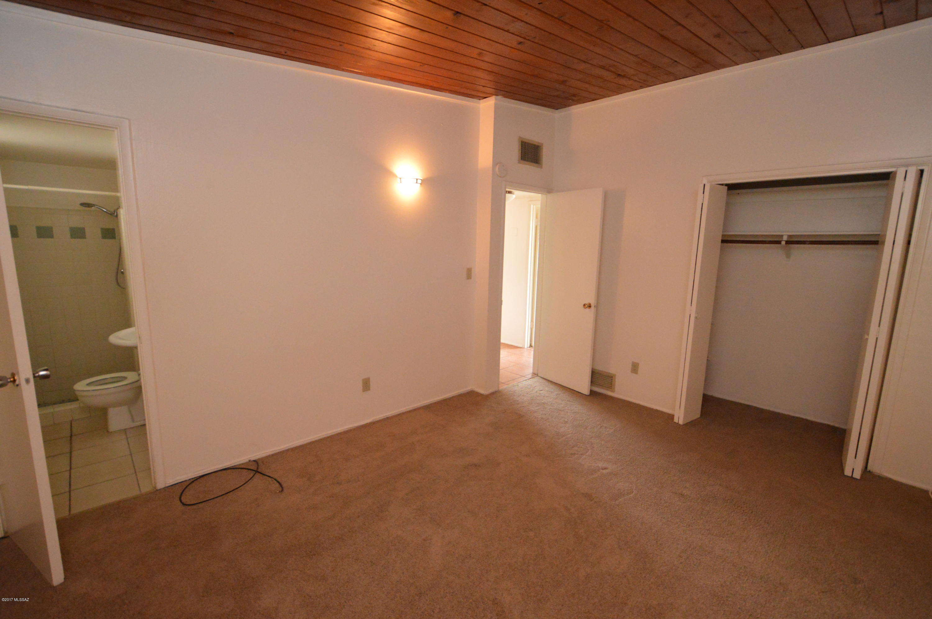Lincoln Park - Residential Lease