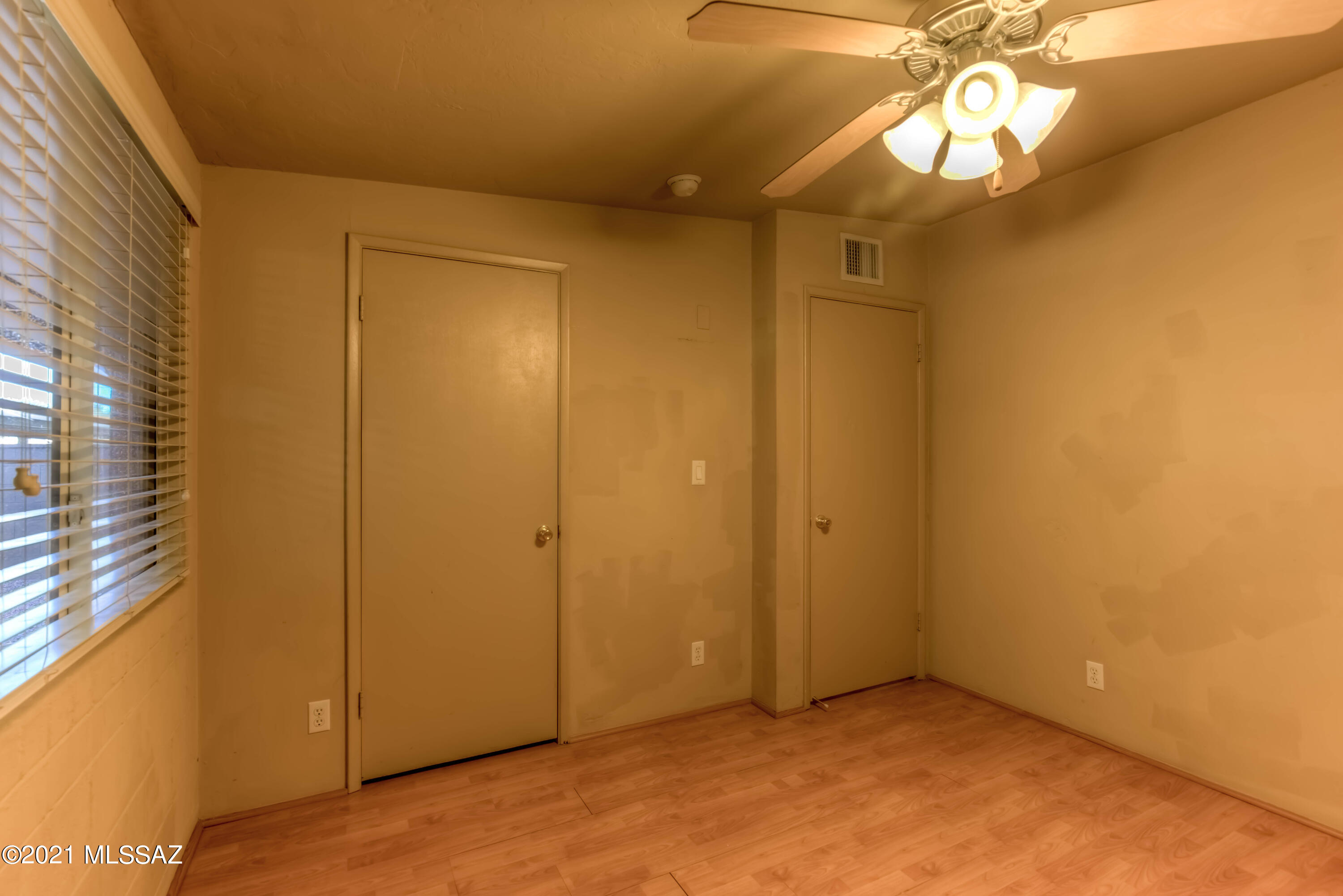 Columbus Park Condominiums (1-60) - Residential