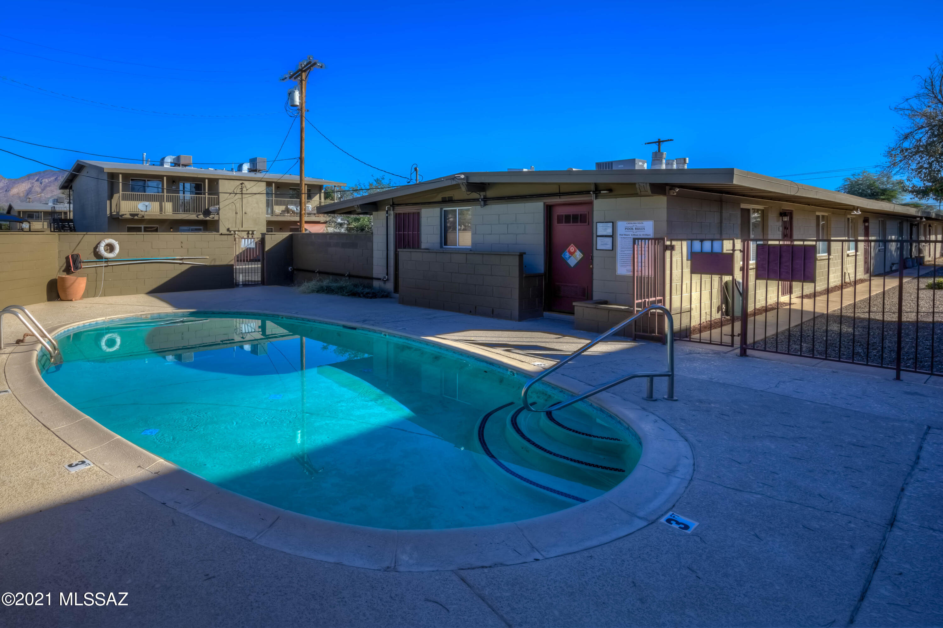 Columbus Park Condominiums (1-60) - Residential