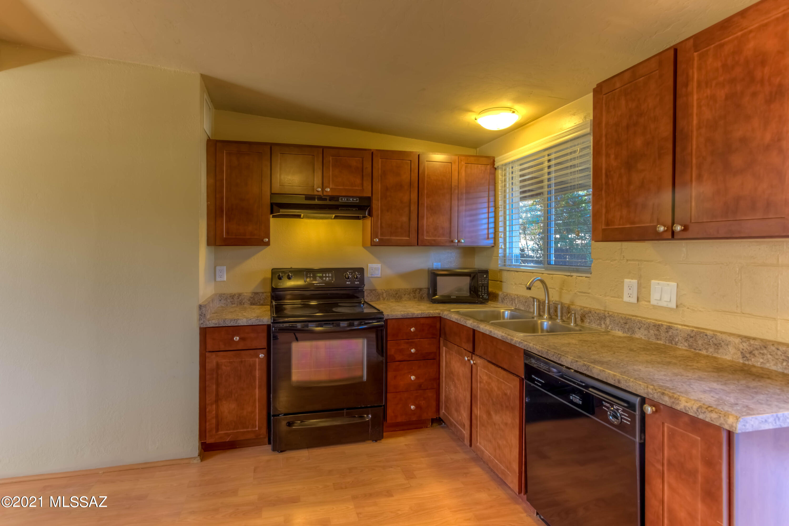 Columbus Park Condominiums (1-60) - Residential