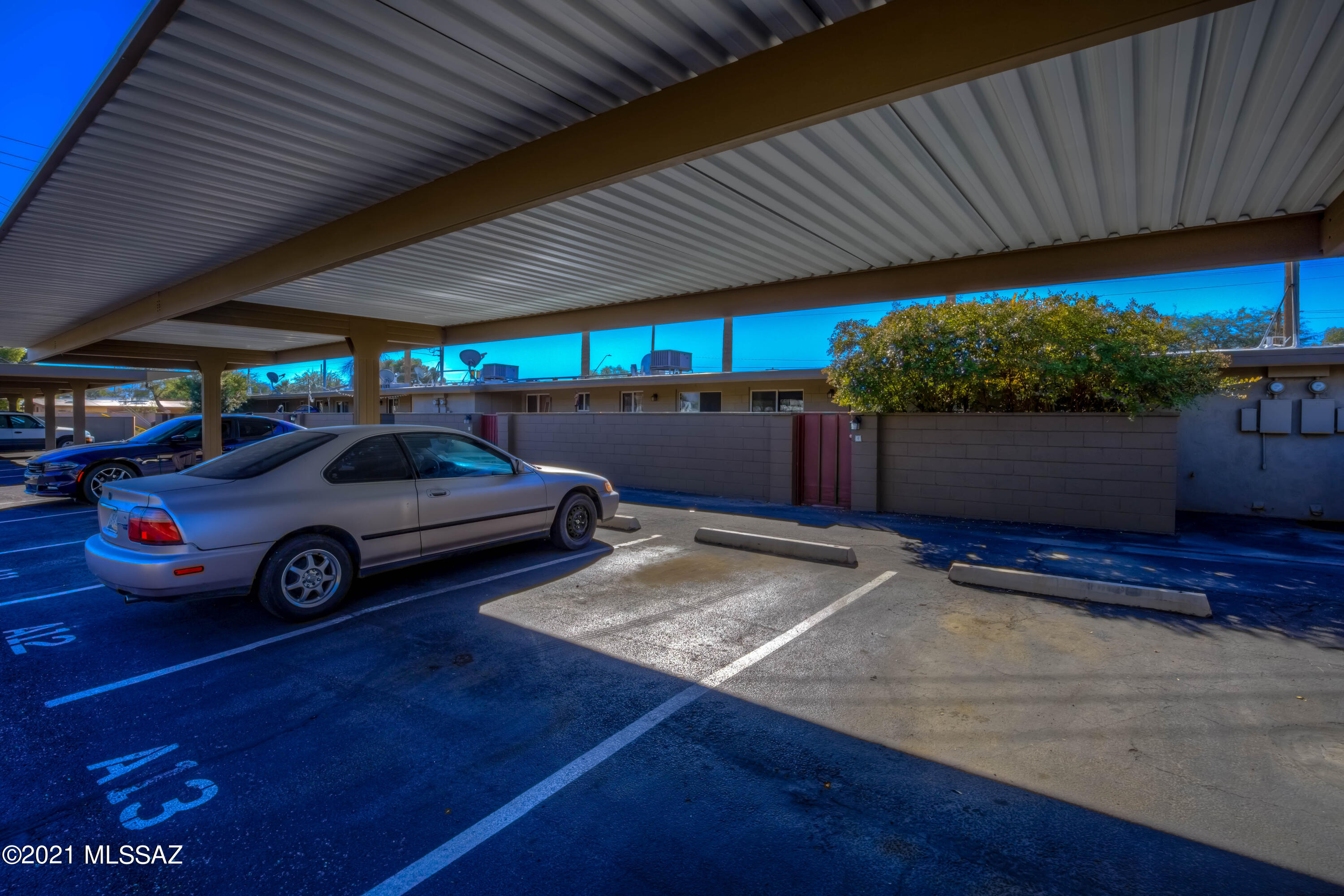 Columbus Park Condominiums (1-60) - Residential