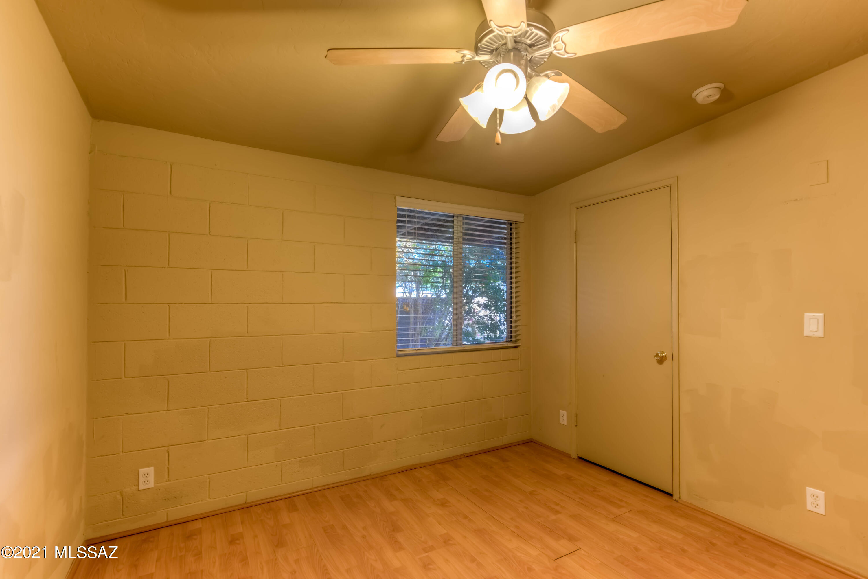 Columbus Park Condominiums (1-60) - Residential