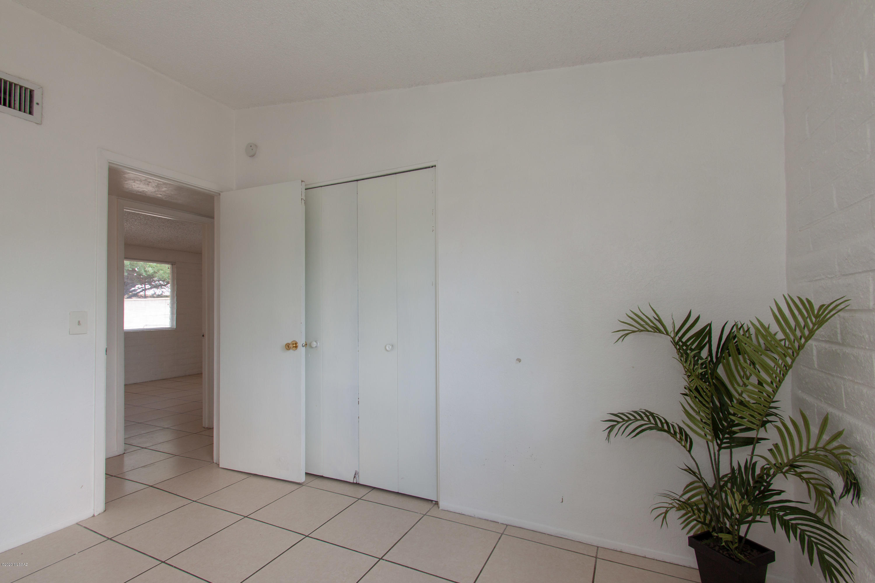 Casas Adobes Park (541-643) - Residential