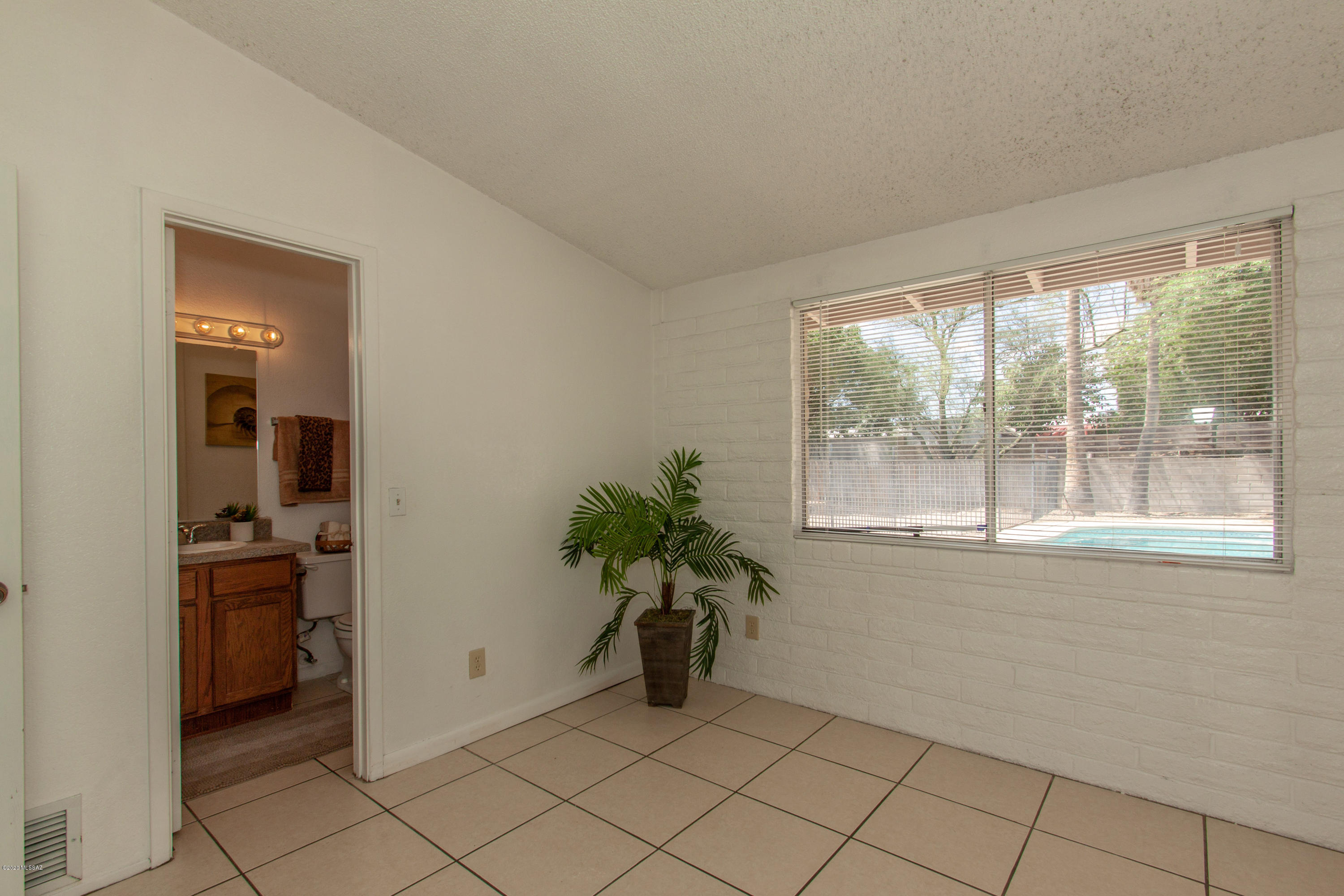 Casas Adobes Park (541-643) - Residential