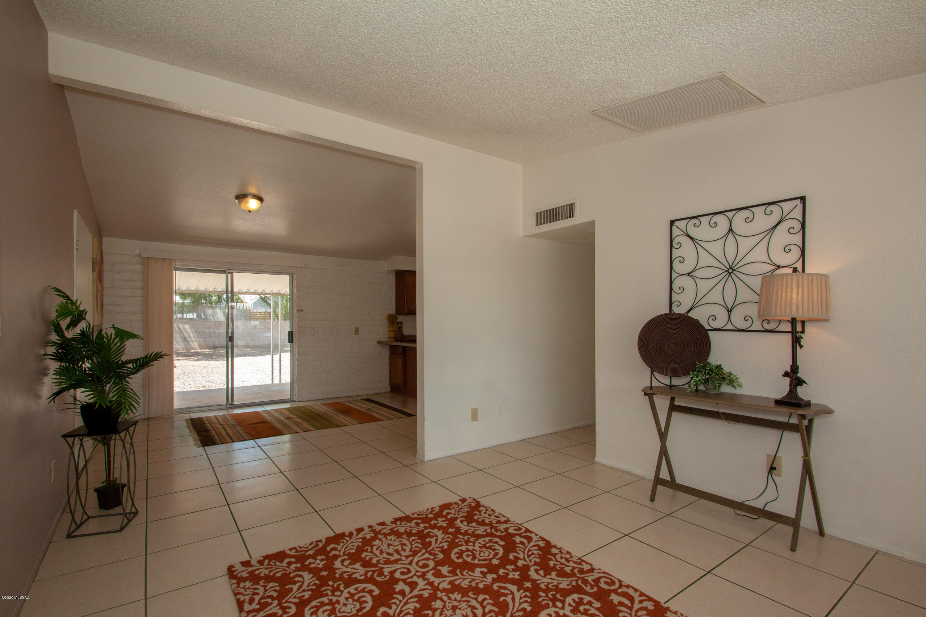 Casas Adobes Park (541-643) - Residential