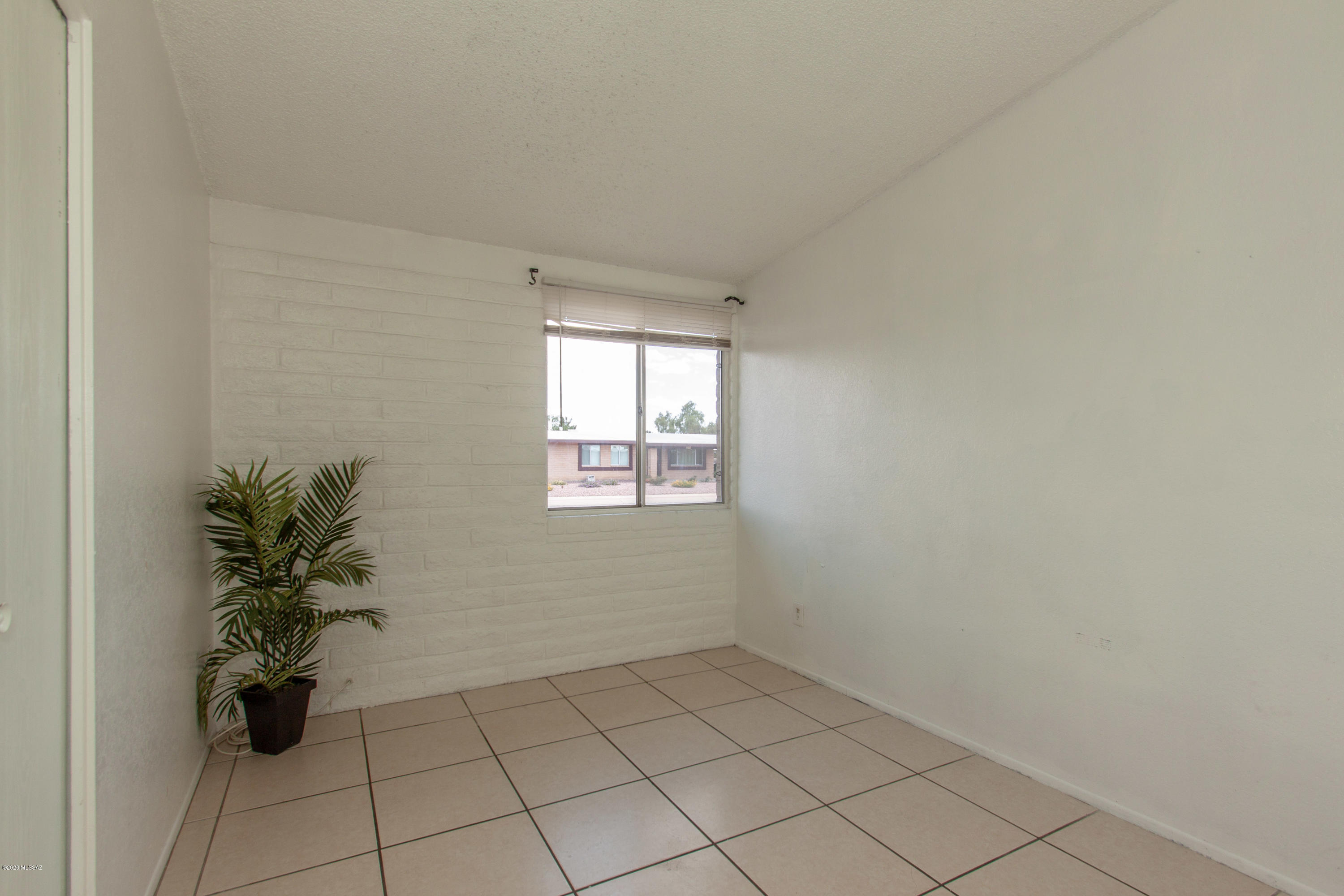 Casas Adobes Park (541-643) - Residential