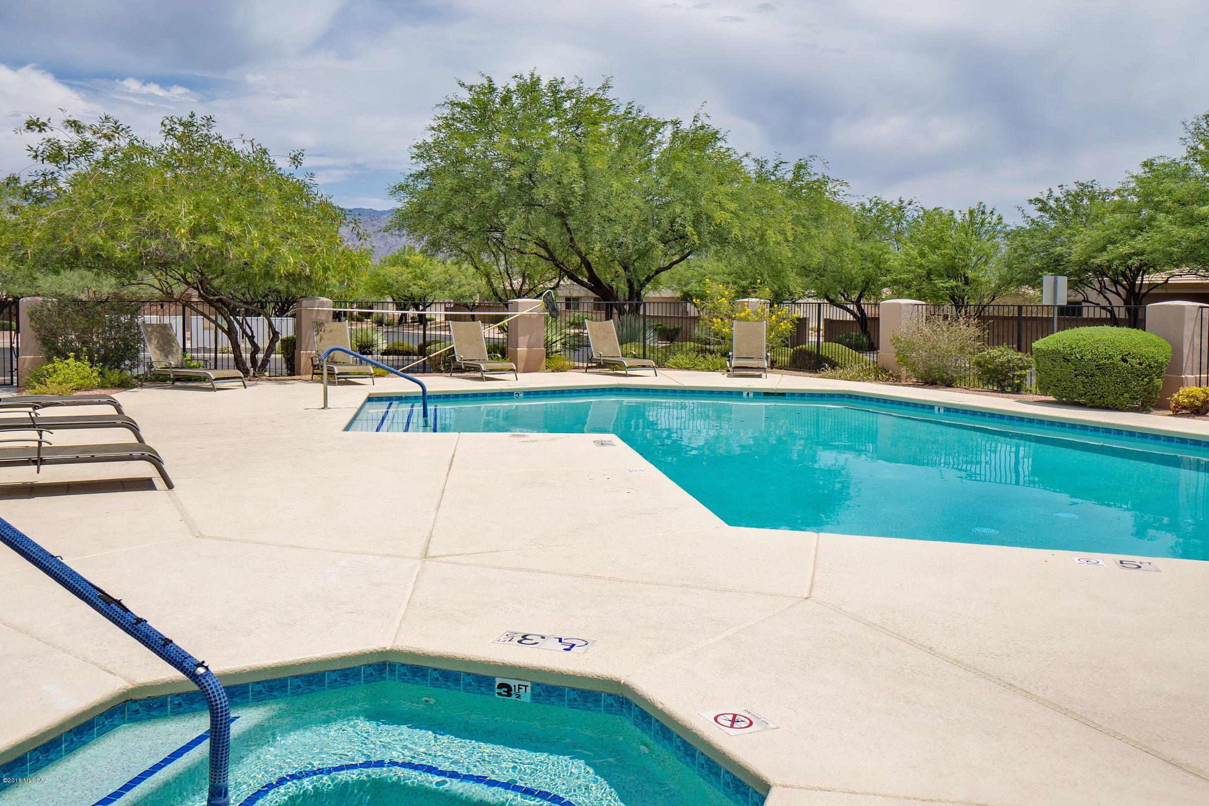 Rancho Esperero (1-343) - Residential