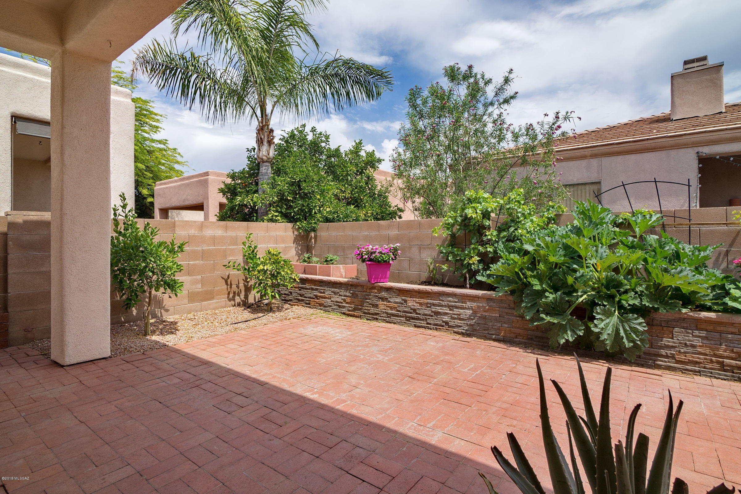 Rancho Esperero (1-343) - Residential