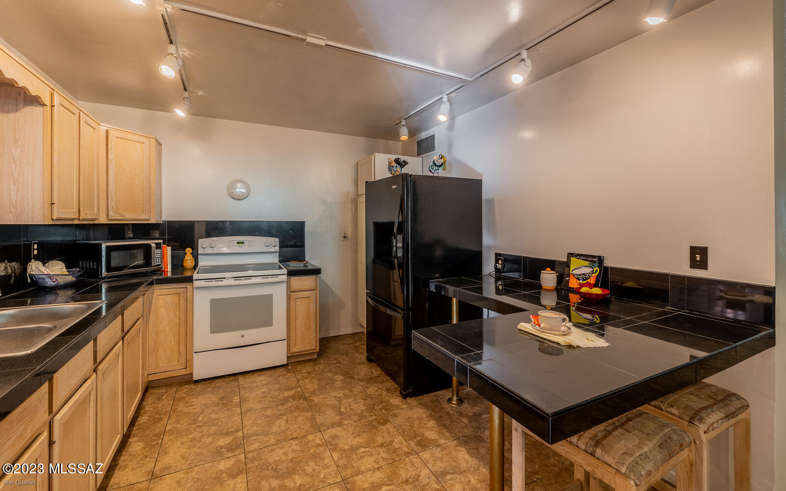 Catalina Poultry Acres NO 4 - Residential