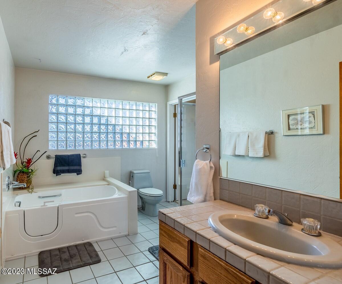 Catalina Poultry Acres NO 4 - Residential