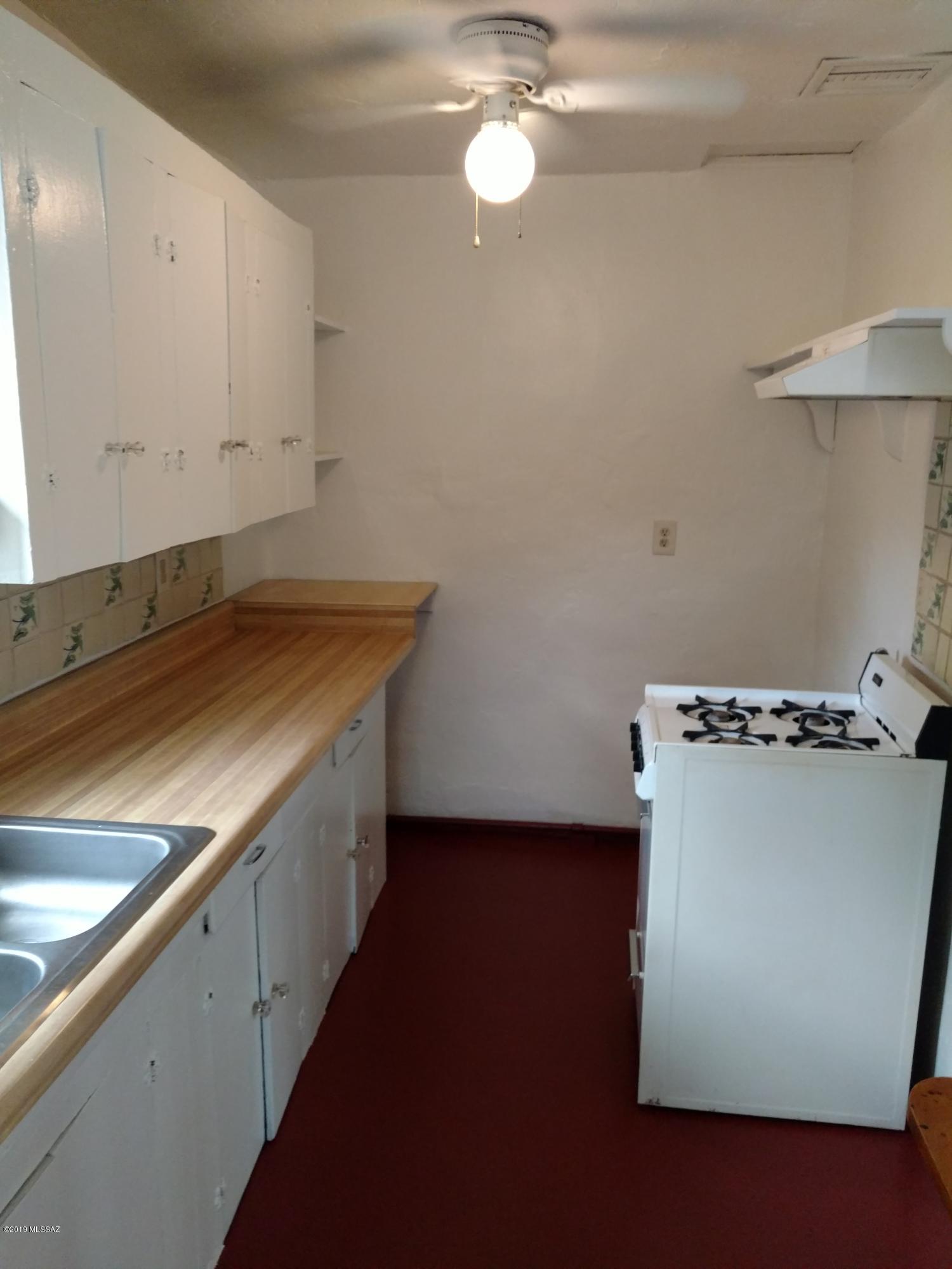 University Home Addition - Residential Lease