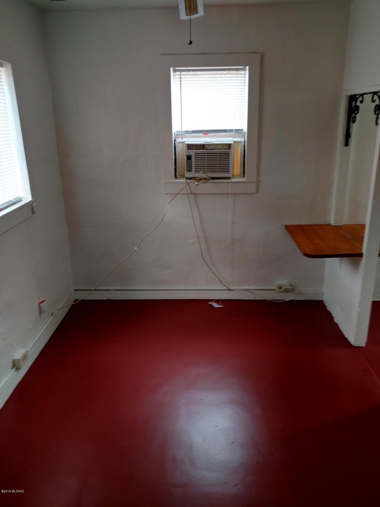 University Home Addition - Residential Lease