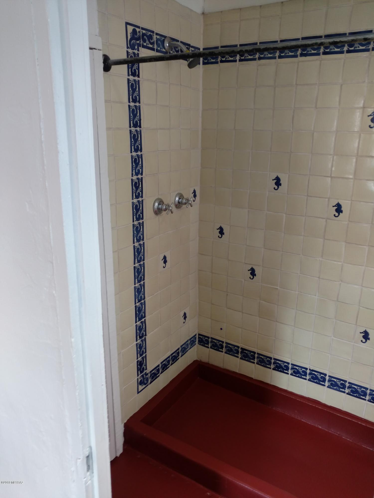 University Home Addition - Residential Lease