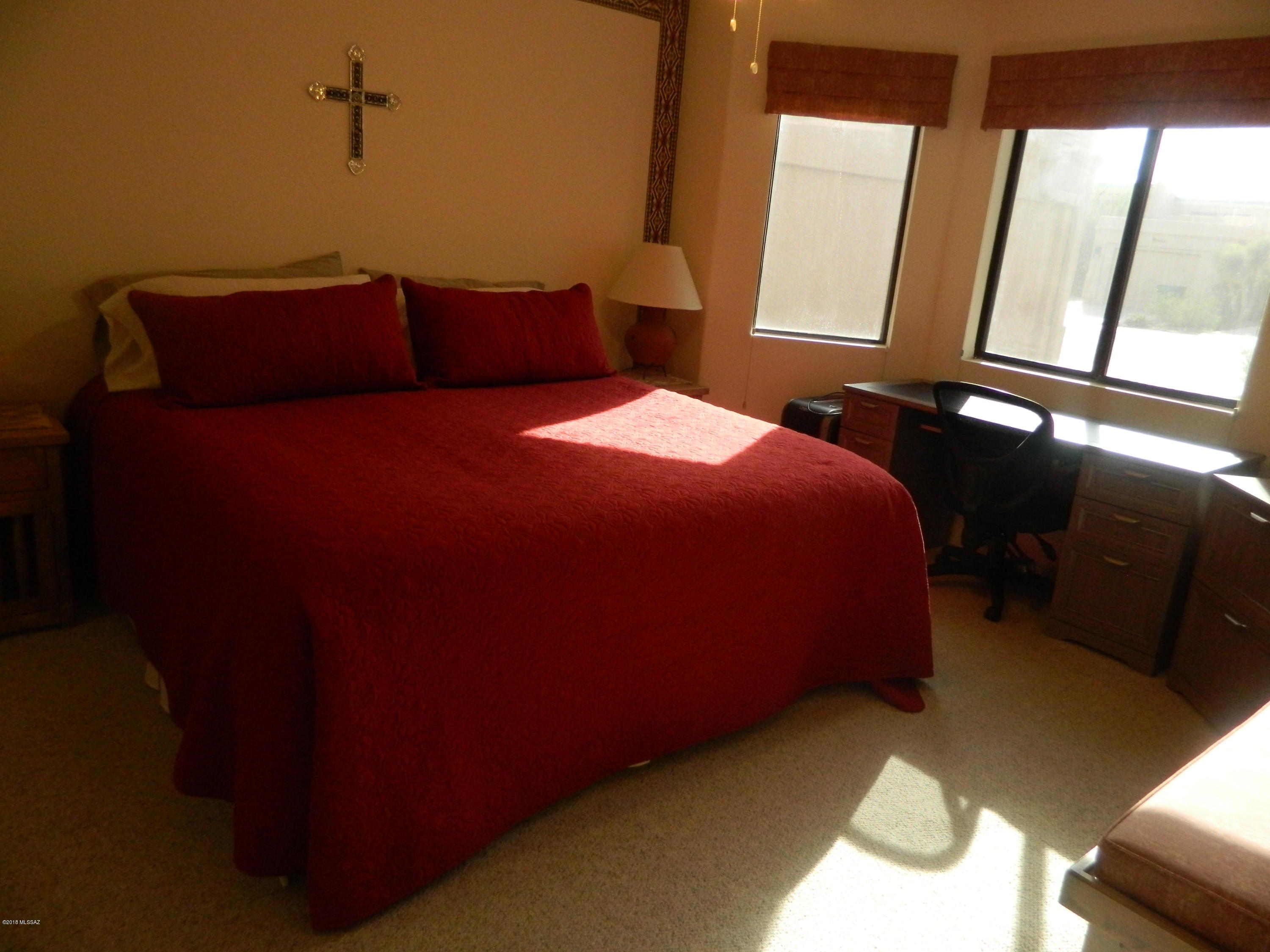 Las Campanas BLK J (1-37) - Residential