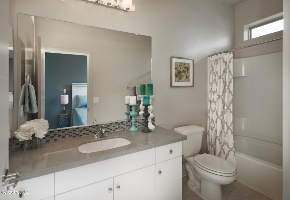 Camino Modern SQ20180120608 - Residential