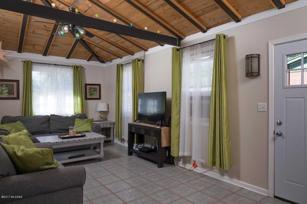 Country Club Annex - Residential