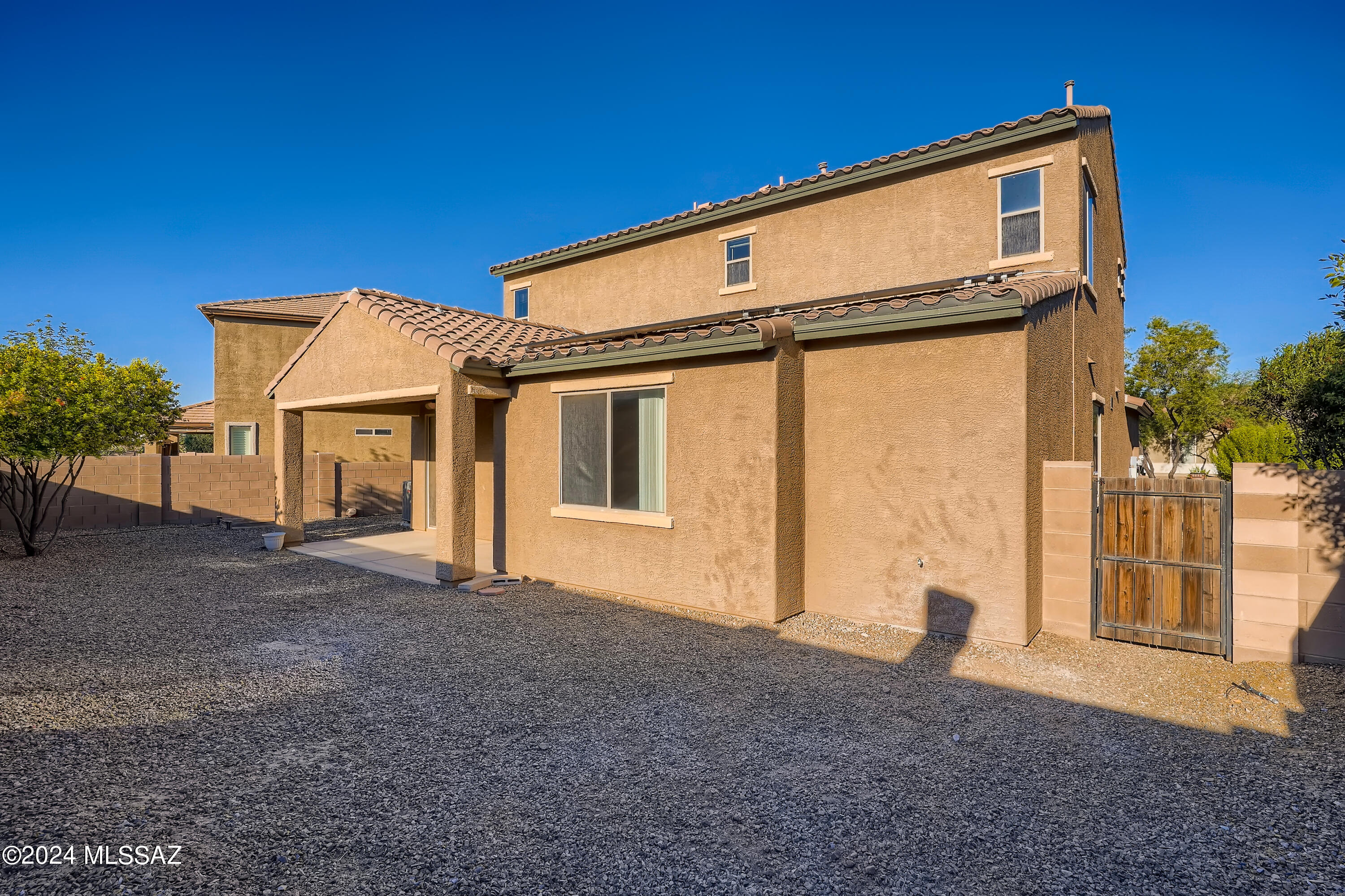 AVAILABLE NOW! ** All Atlas Real Estate residents are enrolled in the Resident Benefits Package (RBP) at a monthly rate of $60/month with a one-time utility set-up fee of $30. Fee includes Renters Insurance, HVAC air filter delivery (for applicable properties), utility concierge service making utility connection a breeze during your move-in, our best-in-class resident rewards program, and much more! More details upon application. ** Pet Policy: (Pet screening application required) Pets accepted! $300 one time pet fee (per pet) is due at the time of move in. As low as $35 monthly pet rent (per pet).