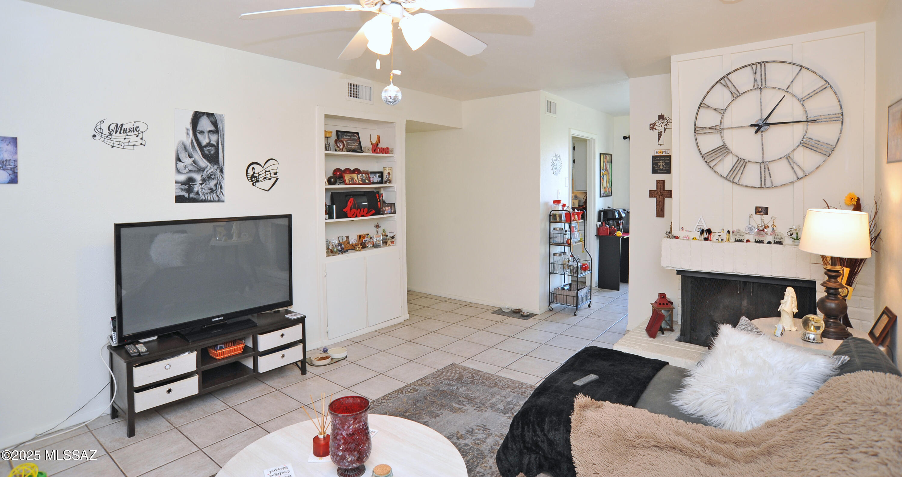 Las Colinas Condominiums - Residential