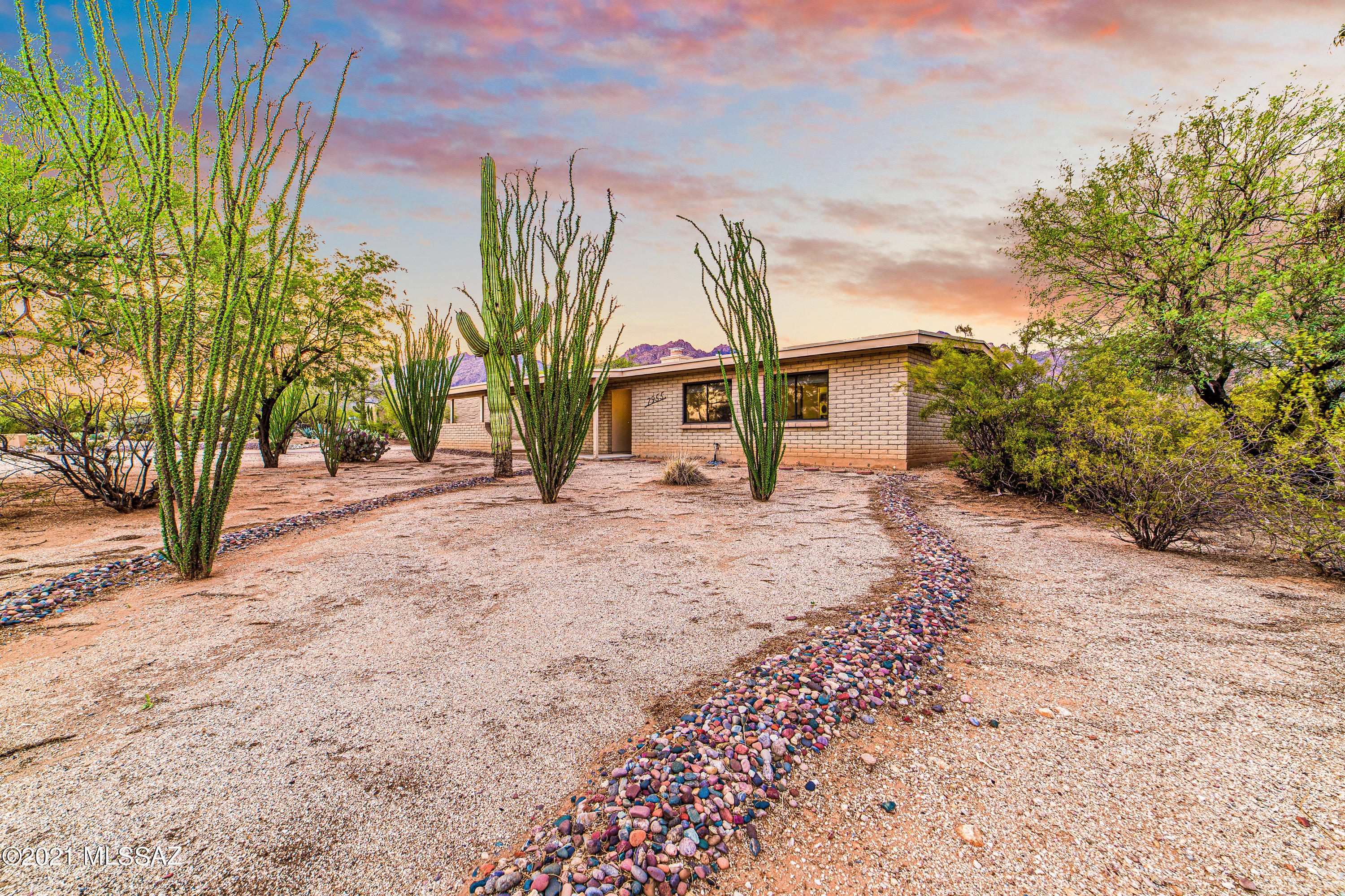 Sabino Town And Country Estates (1-77) - Residential